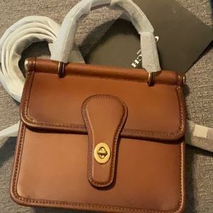 Coach Willis 18 saddle color new
